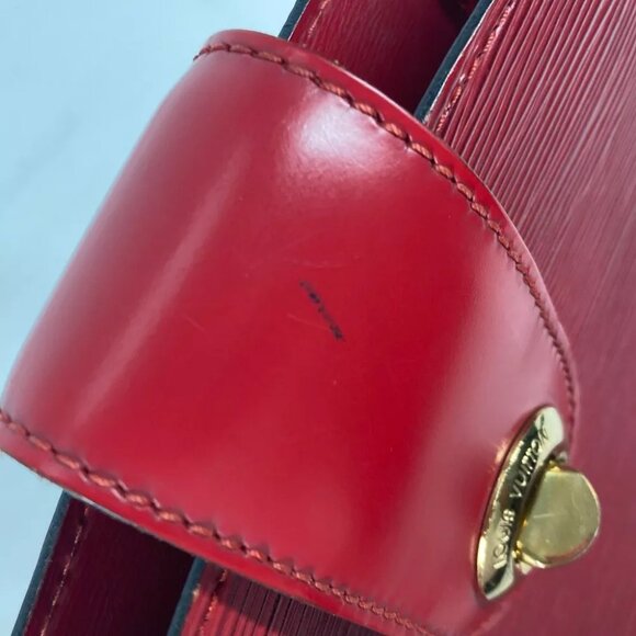 LOUIS VUITTON Epi Cluny shoulder bag Shoulder Bag Epi Leather Red - Picture 9 of 10